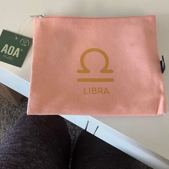 PINK AND GOLD BUNDLE - 3 ITEM BUNDLE 
EARRINGS MAKEUP BAG / PURSE CHARMS - Picture 6 of 6